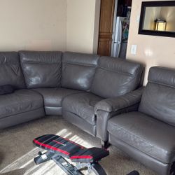 Couch 3 Open Leather Like New 