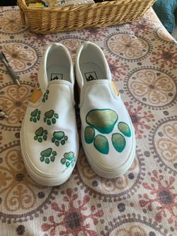 Vans Slip On - hand painted paw prints
