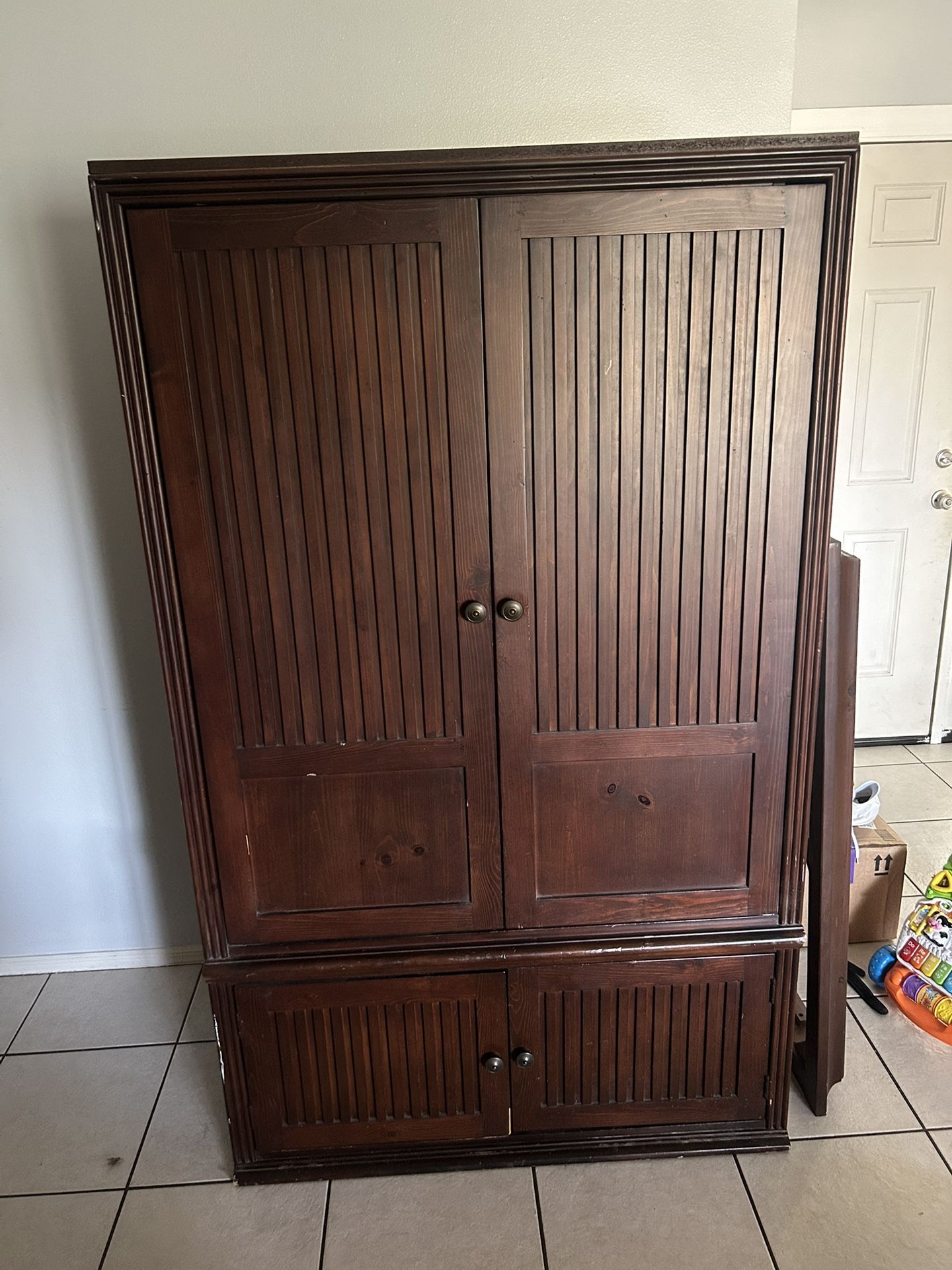 Armoire Dresser