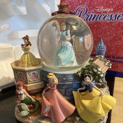 Disney Snowglobe - Princesses