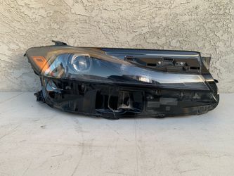 Toyota Camry Right Passenger Headlight