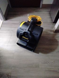 Tornado Floor Blower
