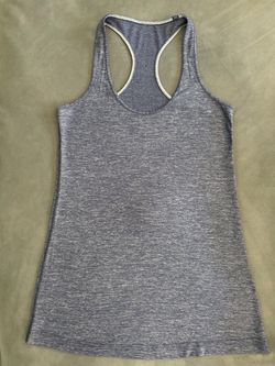 Lululemon tank top