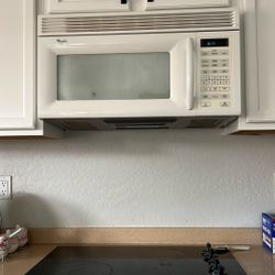 Microwave 20$ 