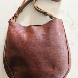 Portland Leather AP Medium Olivia - Like New!