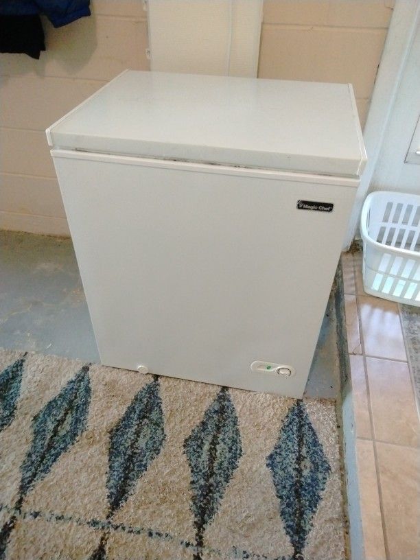 Magic Chef Deep Freezer