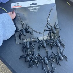 Halloween Necklace NEW! 