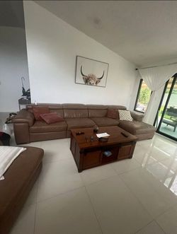 Sectional couch