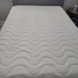 Full Size  10"-11" Memory Foam Mattress 
