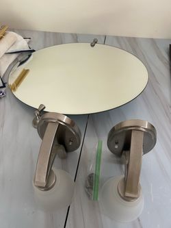 Bathroom mirror and 2 lights