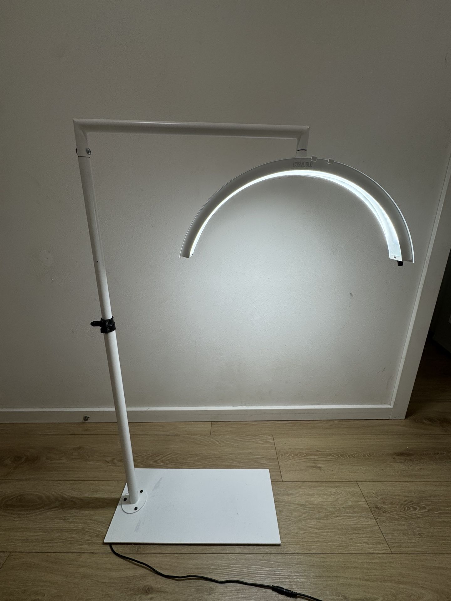 Salon Light For Lash Artist/Esthetician