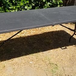 LONG FOLDING TABLE 