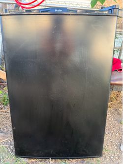Haier Mini fridge