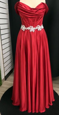 Burgundy dress with pockets