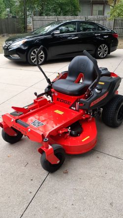 Like New Arians Edge 42" Zero Turn - Only 5 Hours!