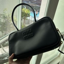 Miu Miu black Bag Authentic 10/10 Conditions 