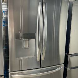 NEW OPEN BOX LG FRENCH STYLE REFRIGERATOR 