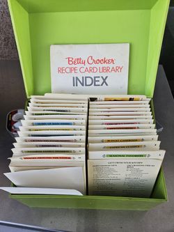 Vintage Betty Crocker Recipe Box