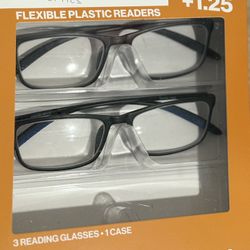 Foster Grant Flexible Plastic Readers +1.25