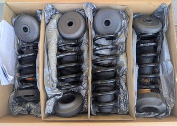 Genuine 2023 Audi R8 5.2 V10 GT OEM Springs