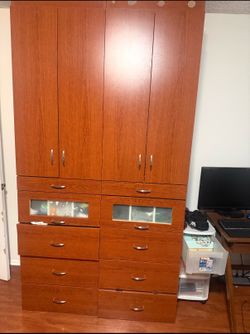 Cabinet with drawer