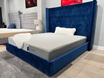 King bed frame / cama king velvet blue