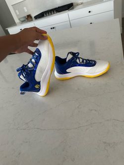 Steph curry basketball shoes