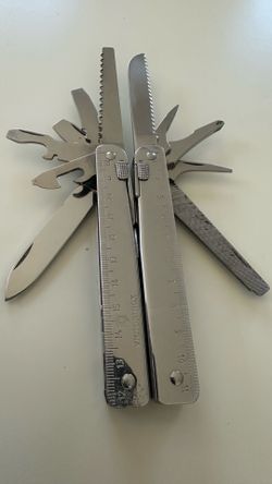 Swiss Tool Victorinox Multitool, Silver 24 funtion