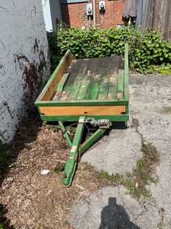 Green & Yellow John Deere Trailer – Needs Paint