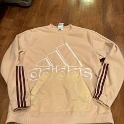 Woman’s Adidas Fleece Sweatshirt Like New Shipping Avaialbe