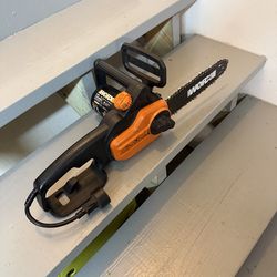 Worxs Model WG309 electric pole saw