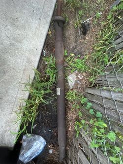 Tahoe 1 piece drive shaft 2004 Chevy