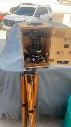 Vintage Surveying Sokkisha Tripod And Transit With Original Box