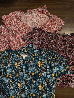 Women’s floral print dresses