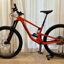 2021 Santa Cruz Hightower Carbon 29 Medium