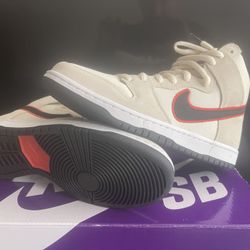 SB Dunk High Pro Premium  San Francisco Giants 10.5M With Tee(Small)