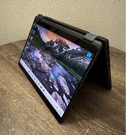 2in1 Touch Screen Dell Laptop. Core i7. 16 GB RAM. Microsoft Office included.