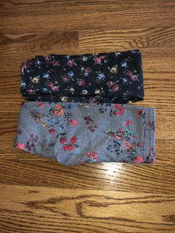 Zara girl leggings size 5 (2 pairs )