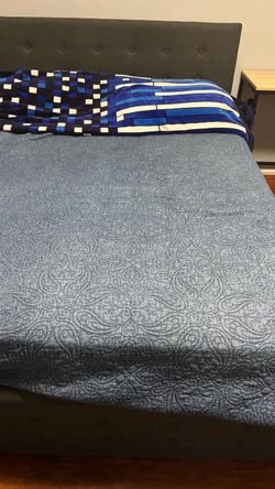 Full Size Bed with Mattress