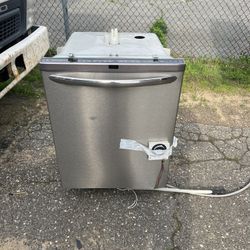 Dishwasher 