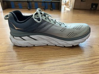 Unisex Hoka 1 Running Shoes For Sale - 10,5 Women 9 Men