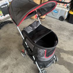 Dog stroller 
