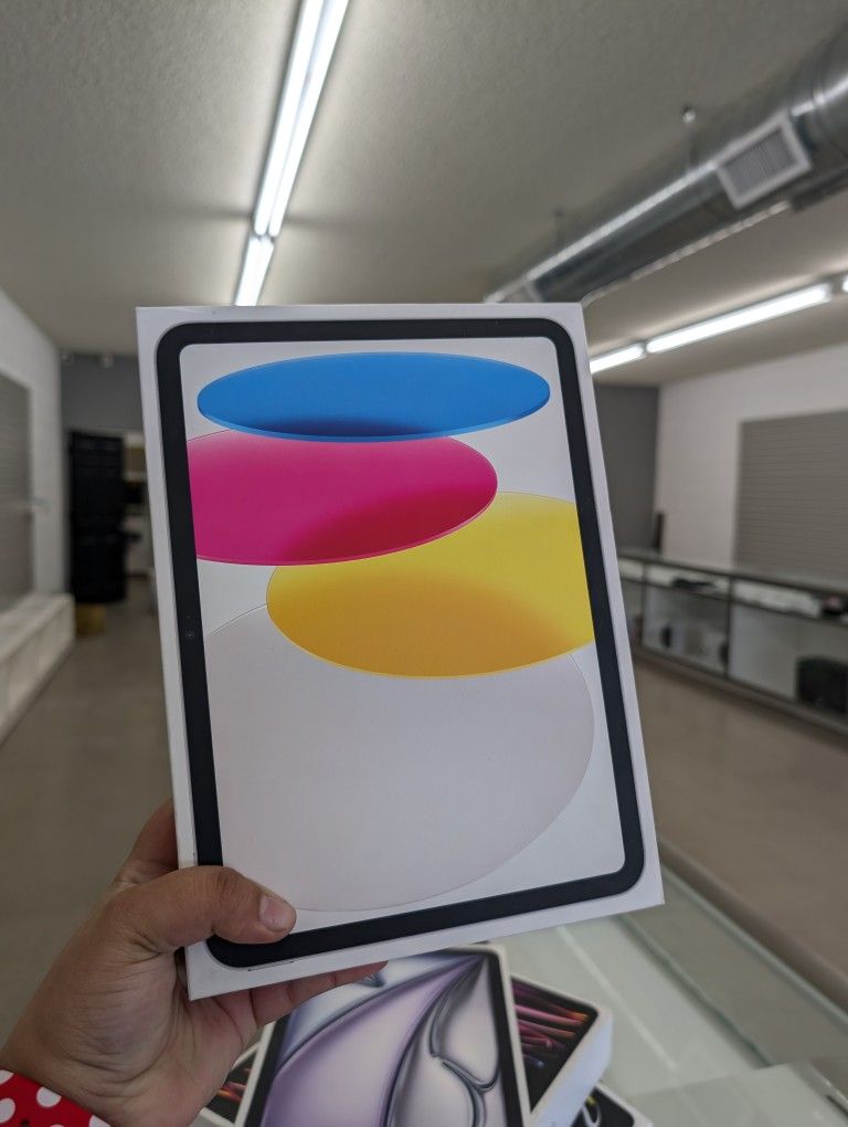 iPad 10th Gen 64GB