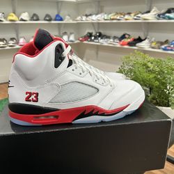 12M - Brand New Jordan 5 Fire Red 2025 100% Authentic UNDER RETAIL