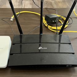 TP-link AC1750 Wireless Dual Band Gigabit Router And AC1200 WiFi Range Extender Mesh System