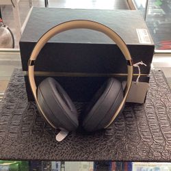 Beats Solo 3 Headphones 