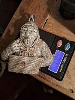 Silver with Moissanite diamonds. 110.5 grams of silver