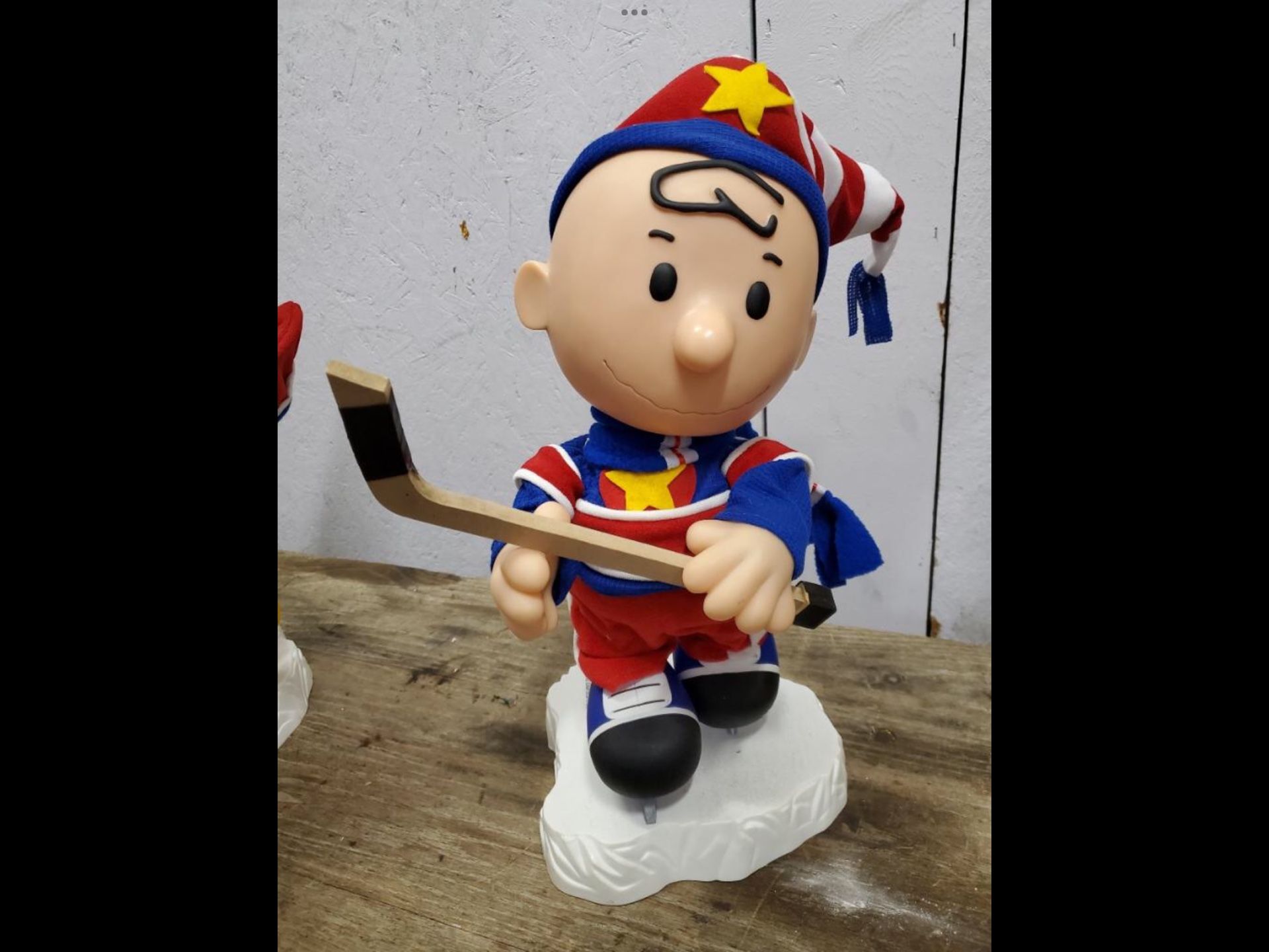 Antiques: Charlie Brown, Donald Duck And A Mickey Mouse Club Pin