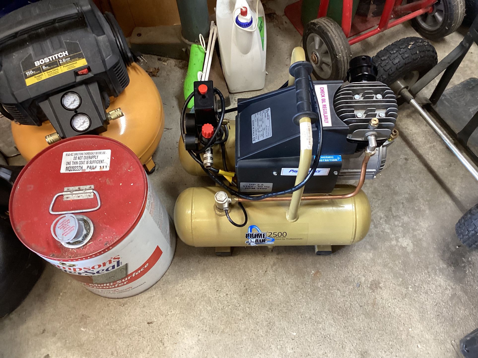 Twin tank, professional air compressor very quiet