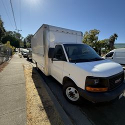 GMC 15 Ft Box Truck 
